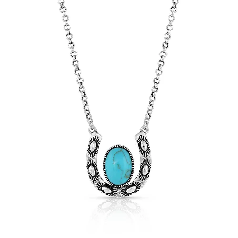 Horseshoe 2025 necklace pandora