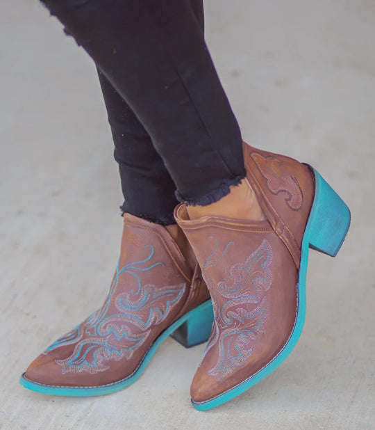 Corral Women's Cognac Embroidery Shoe Boot Q0099