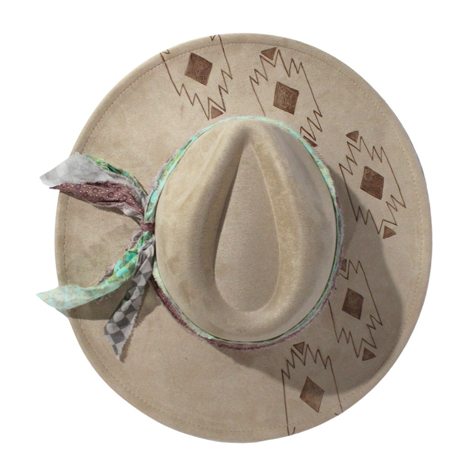 Betsy Simmons Aztec Queen Wool Flat Brim
