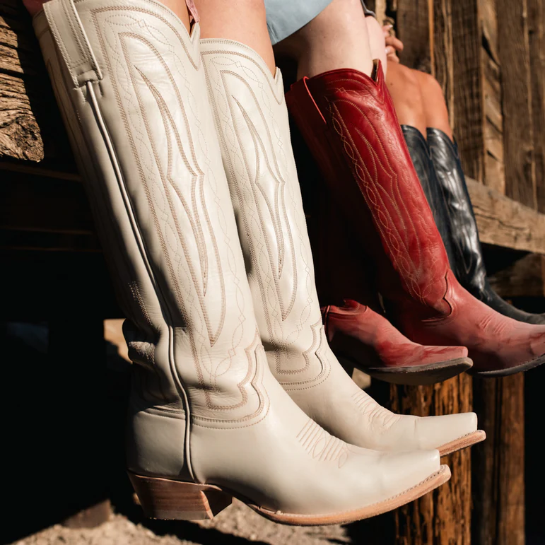Hyer Wildcat 17" Tall White Boots HW56040