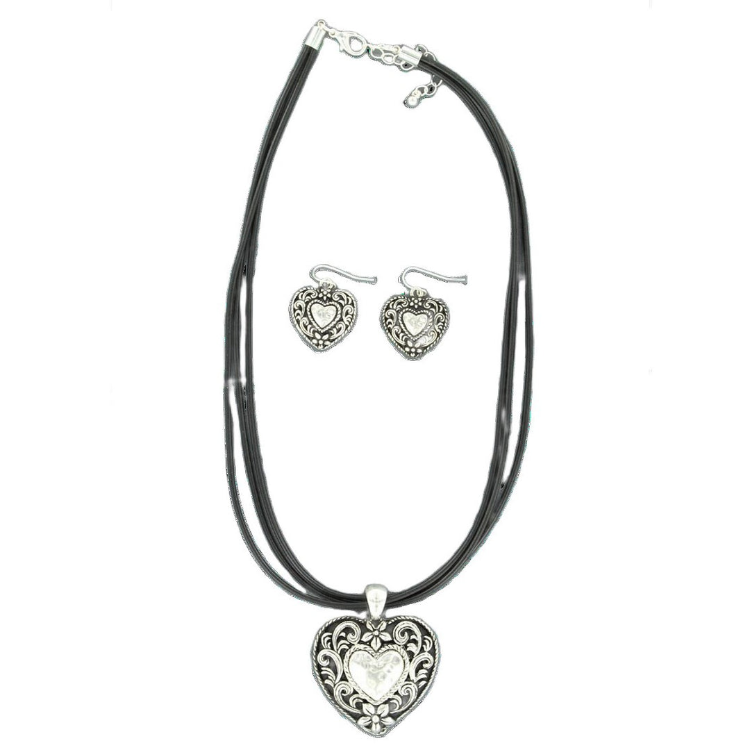 Blazin Roxx Heart Leather Set 29433